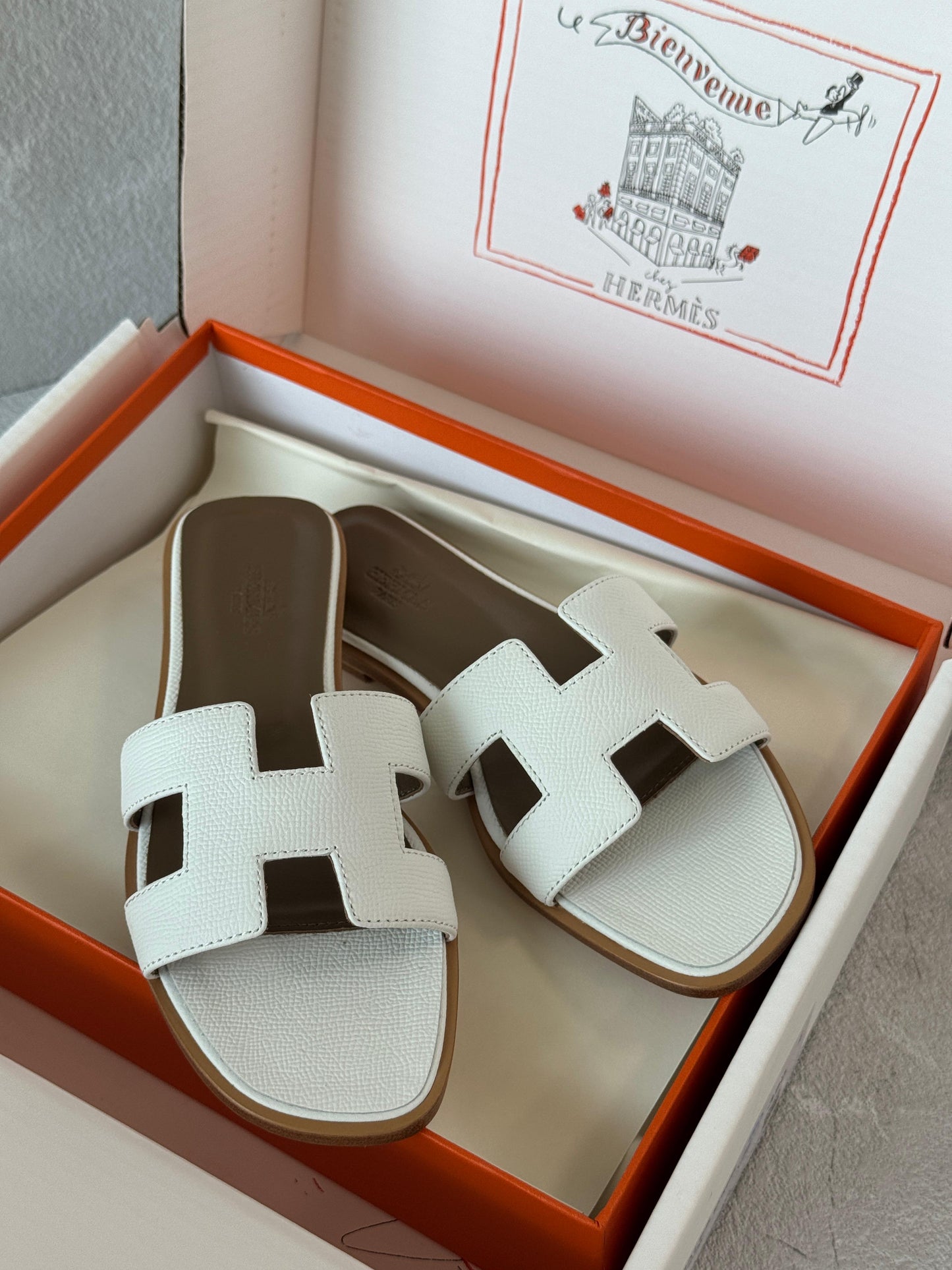 Hermes slippers