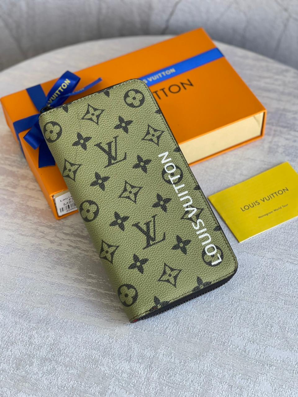 Lv wallet - long with zipper