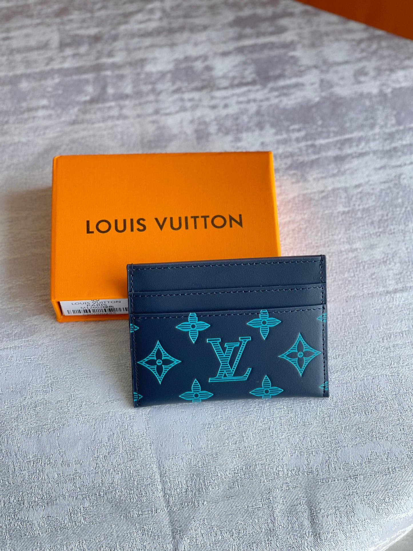 Lv card holder