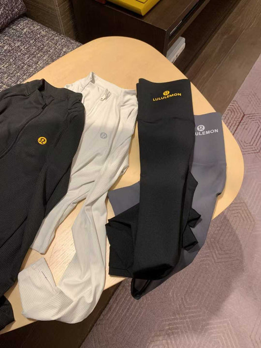 LULULEMON Clothes Set