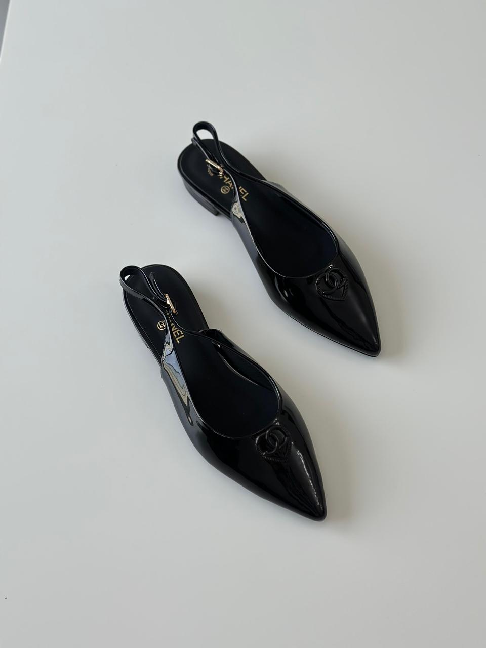 Chanel heels - low heels flat