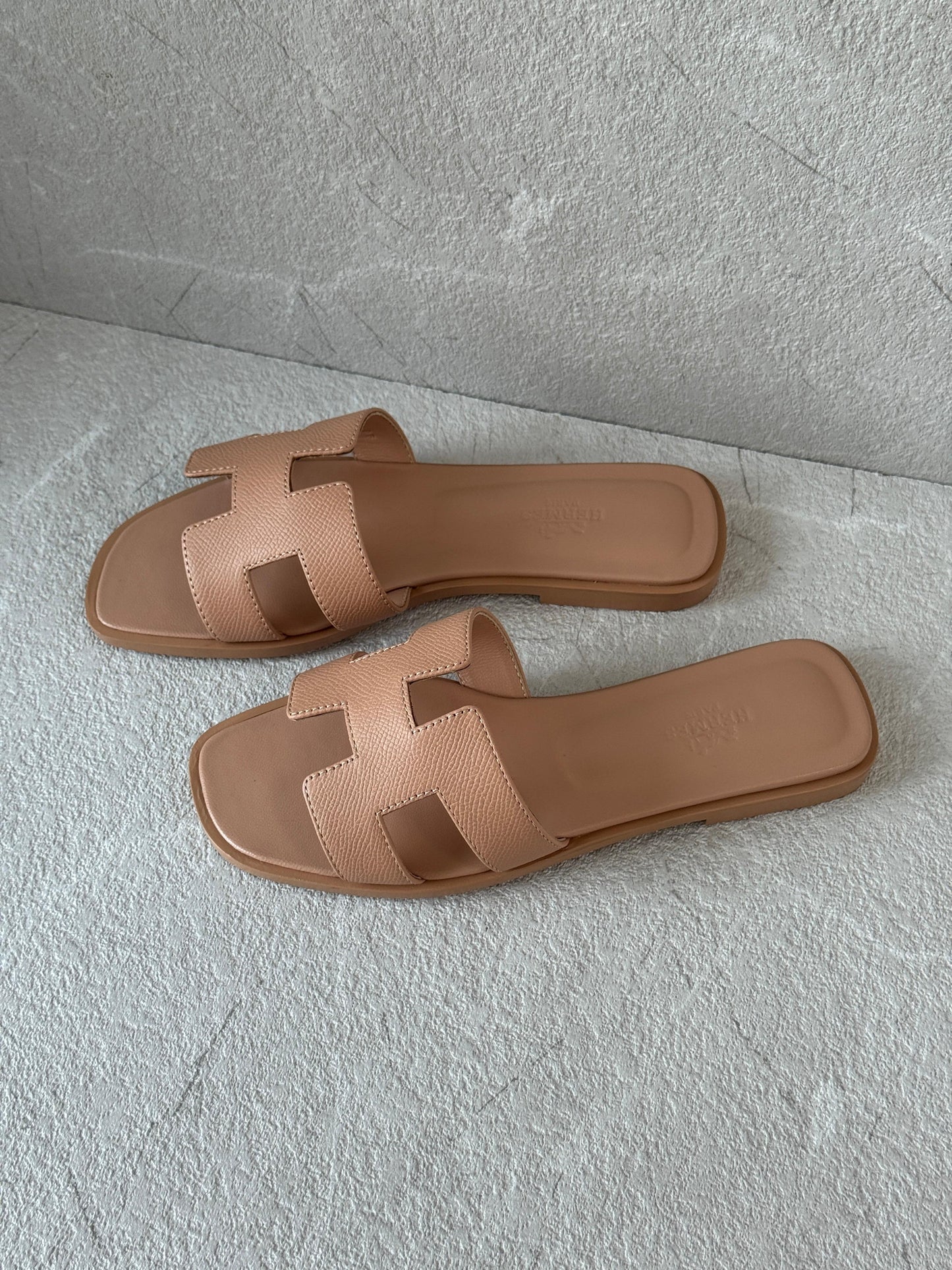 Hermes slippers