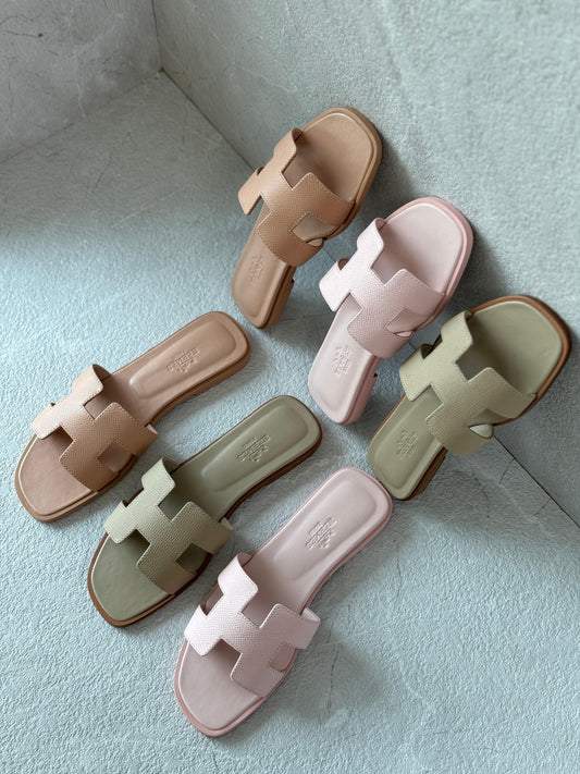 Hermes slippers