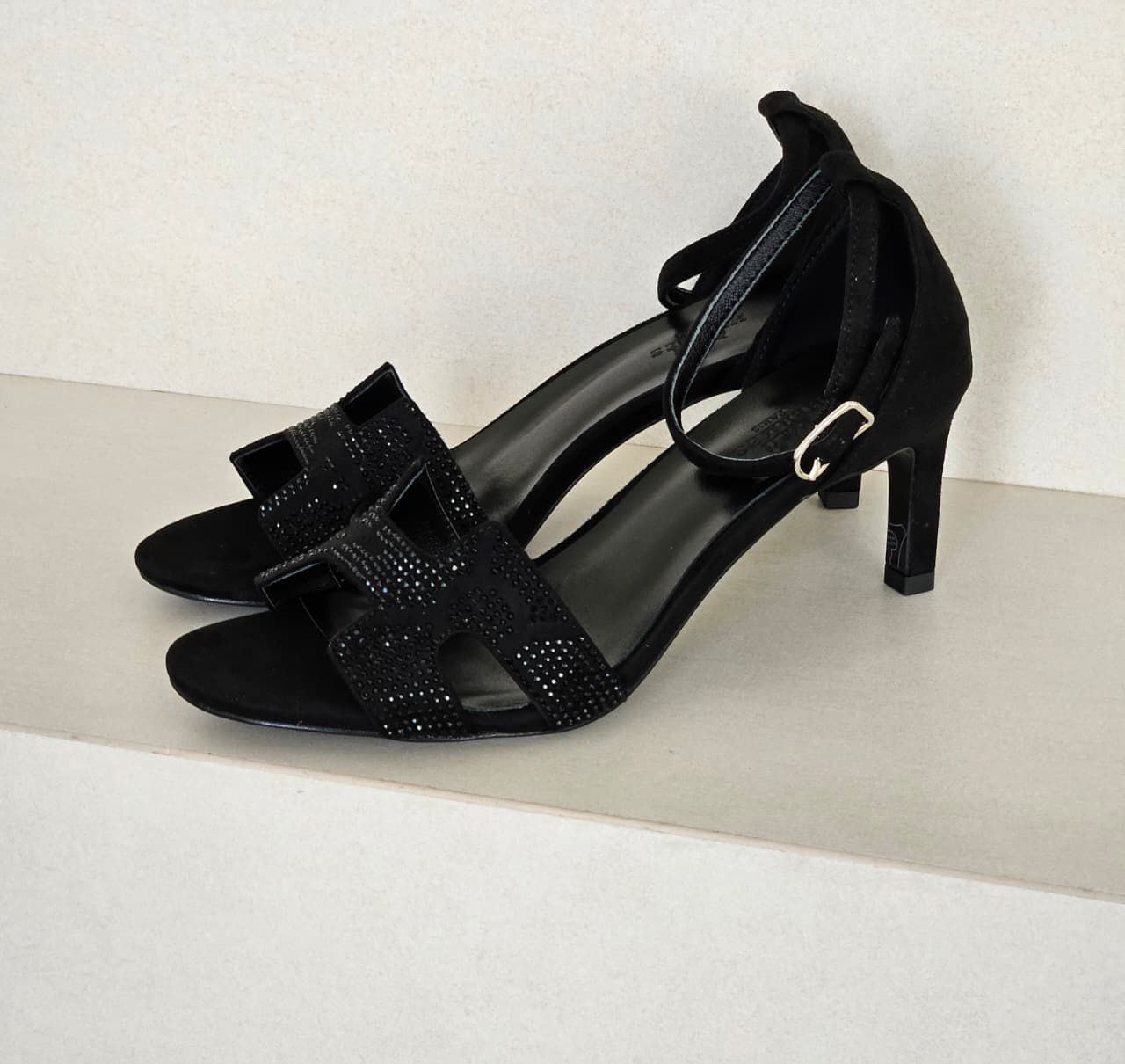 Hermes heels