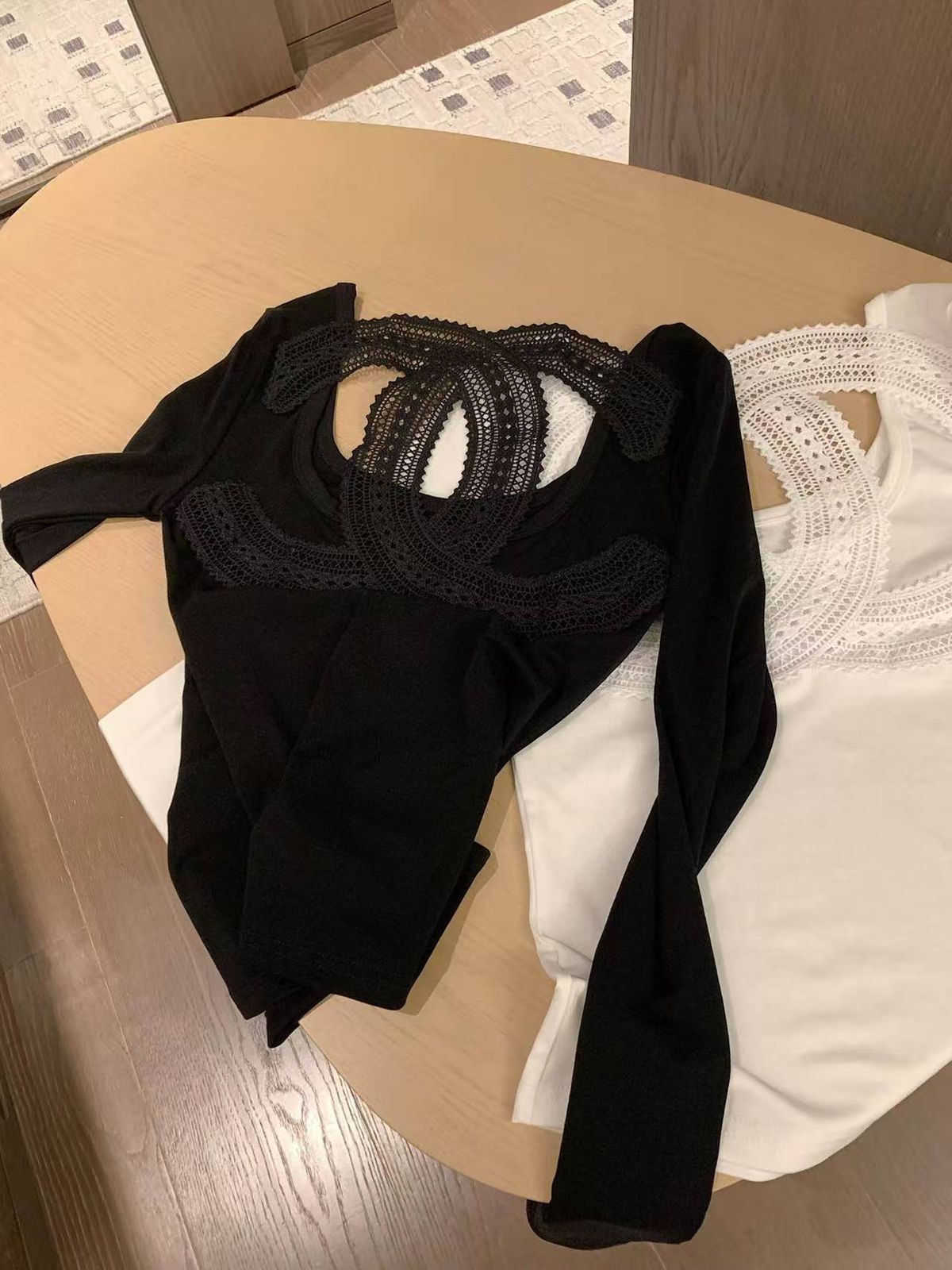 Chanel tshirt - long sleeves
