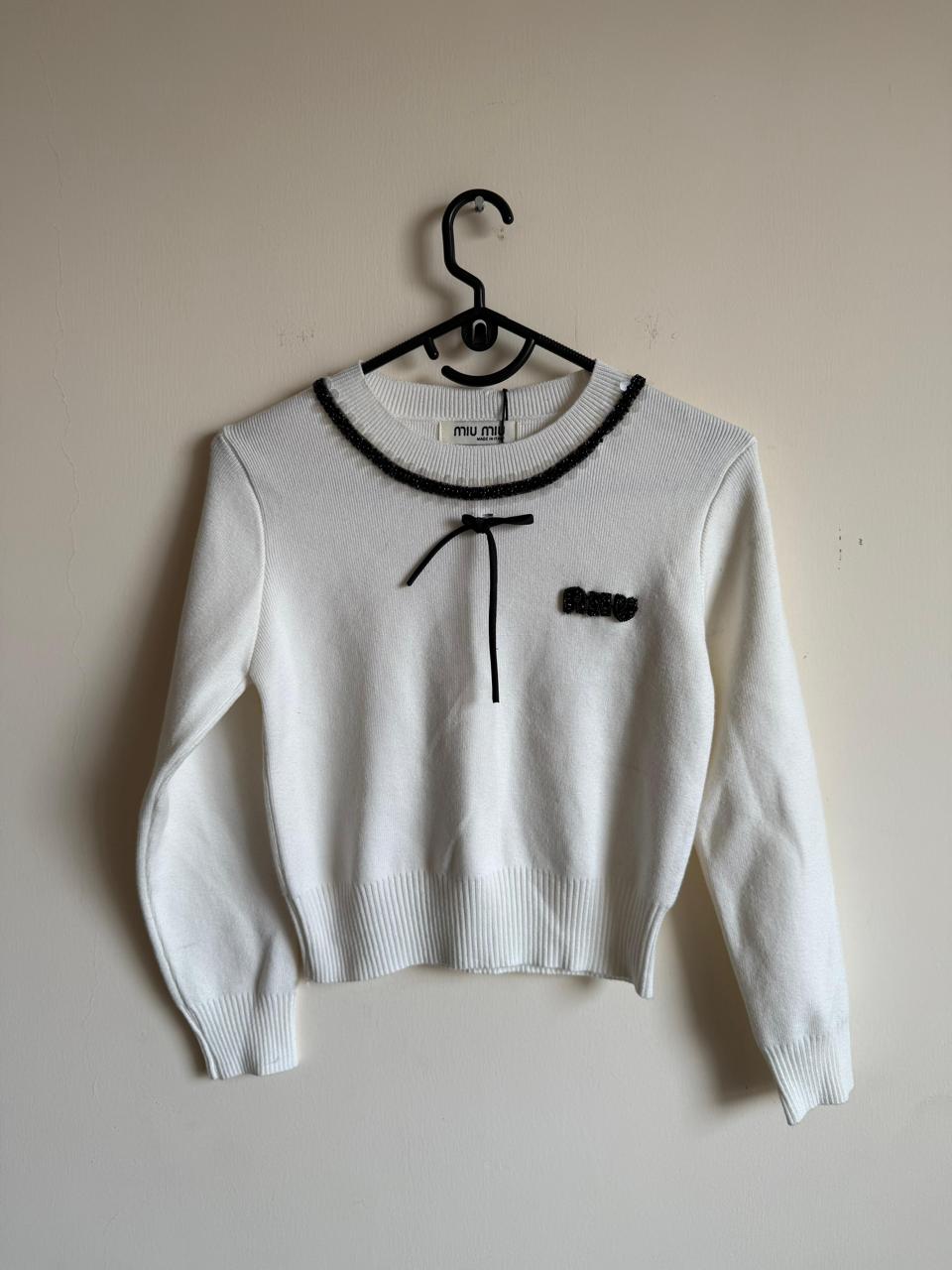 Gucci sweater