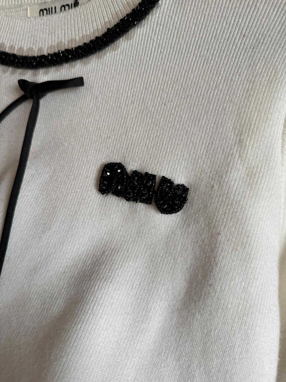 Gucci sweater