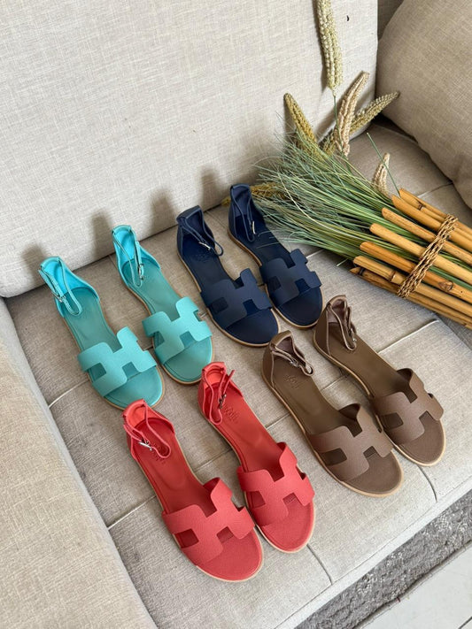 Hermes sandals. slippers