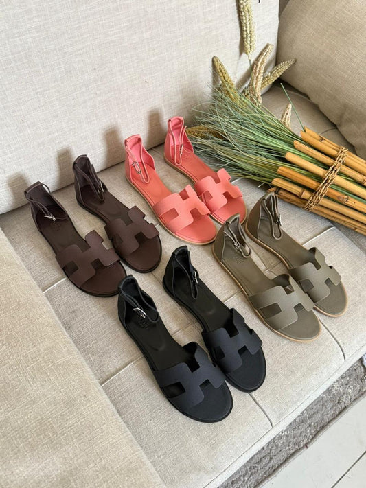 Hermes sandals. slippers