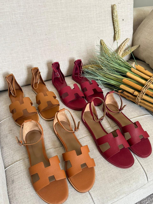 Hermes sandals. slippers