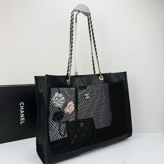 Chanel bag tote