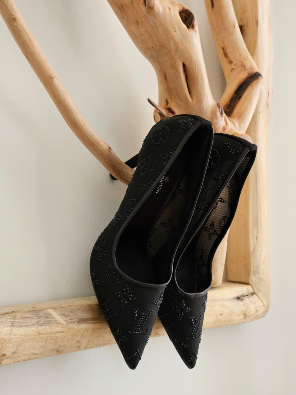 Lv heels