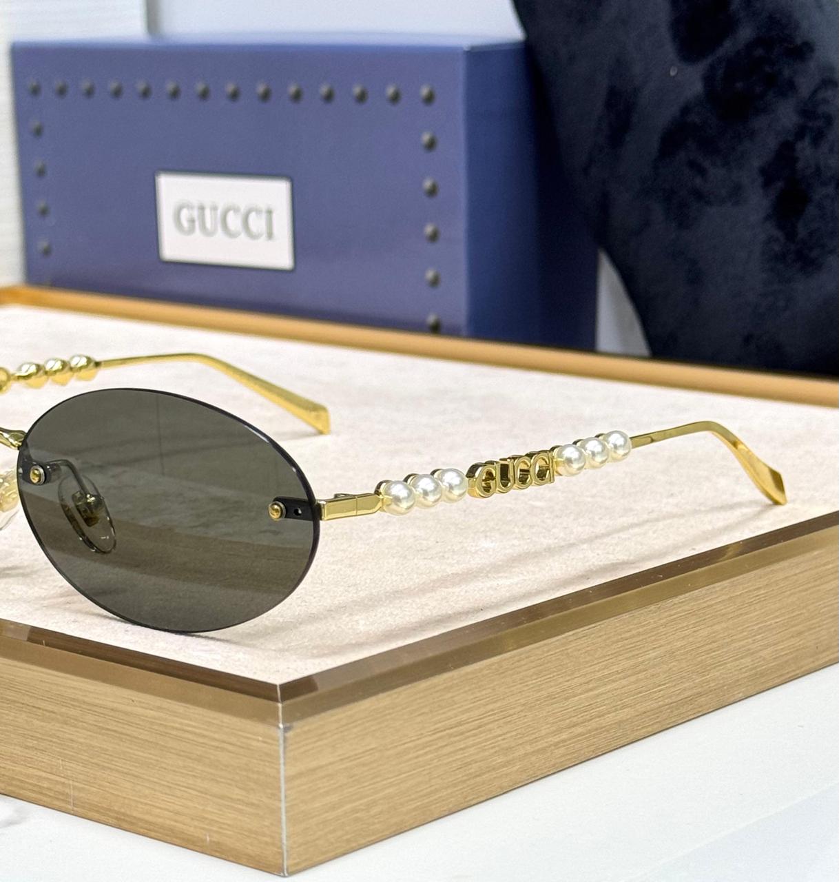Guuci sunglasses