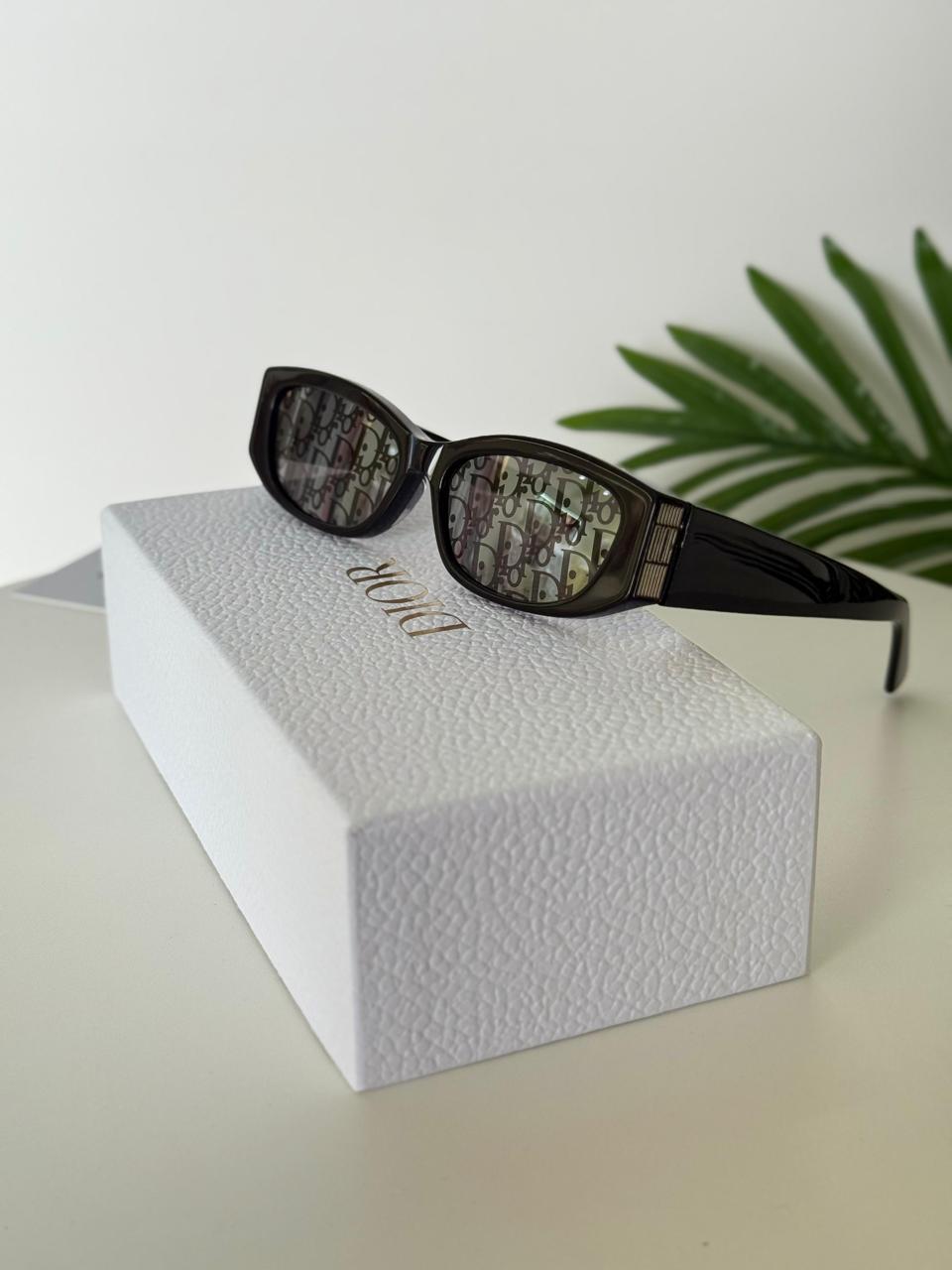 Dior sunglass