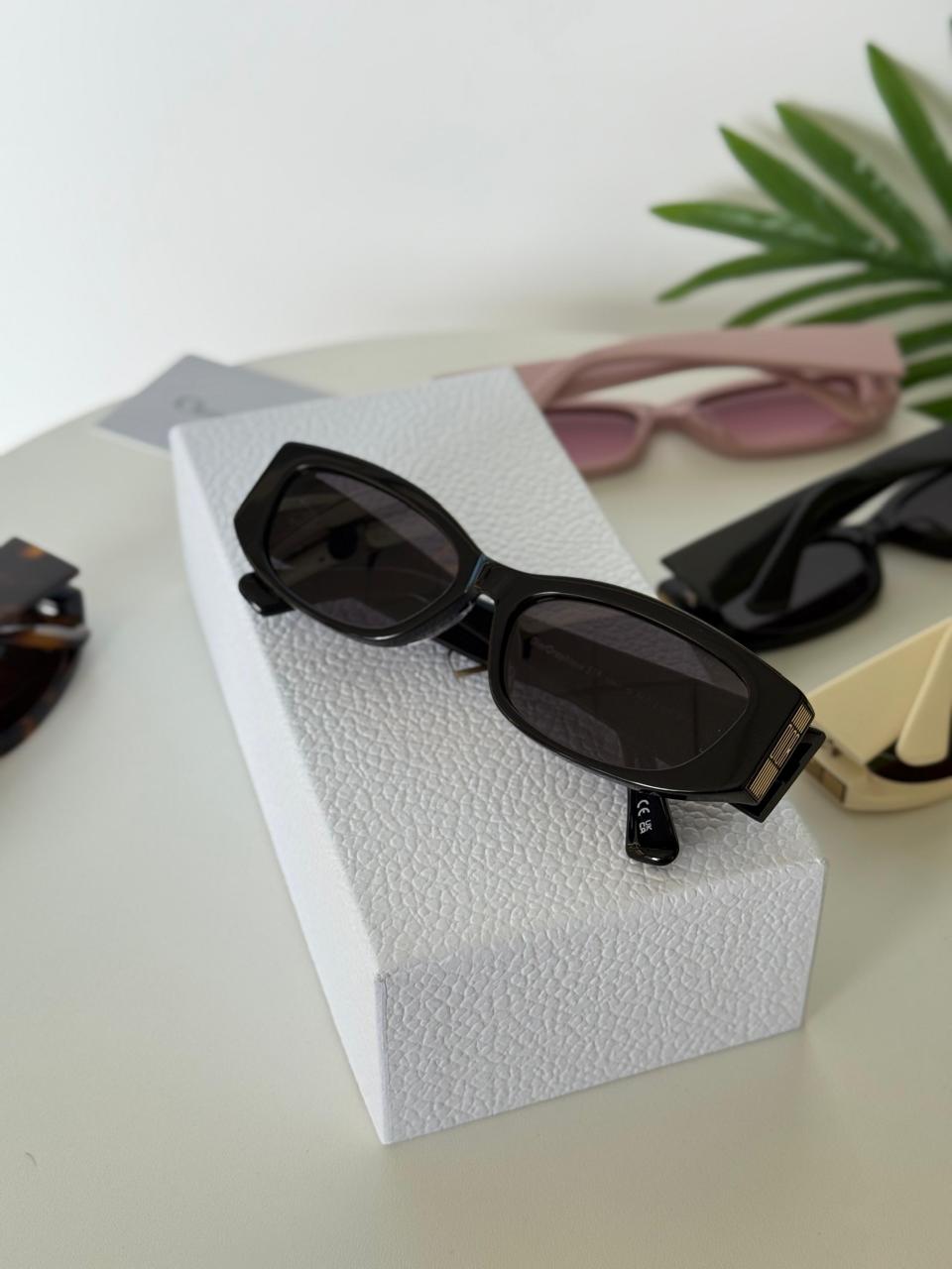 Dior sunglass