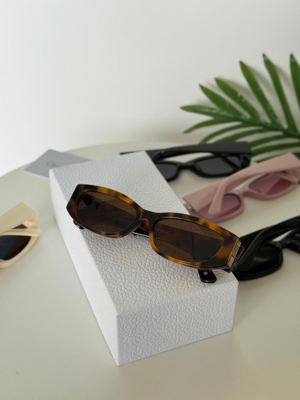 Dior sunglass