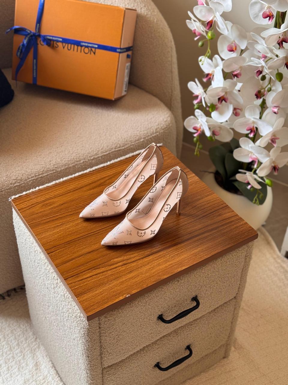 Lv heels