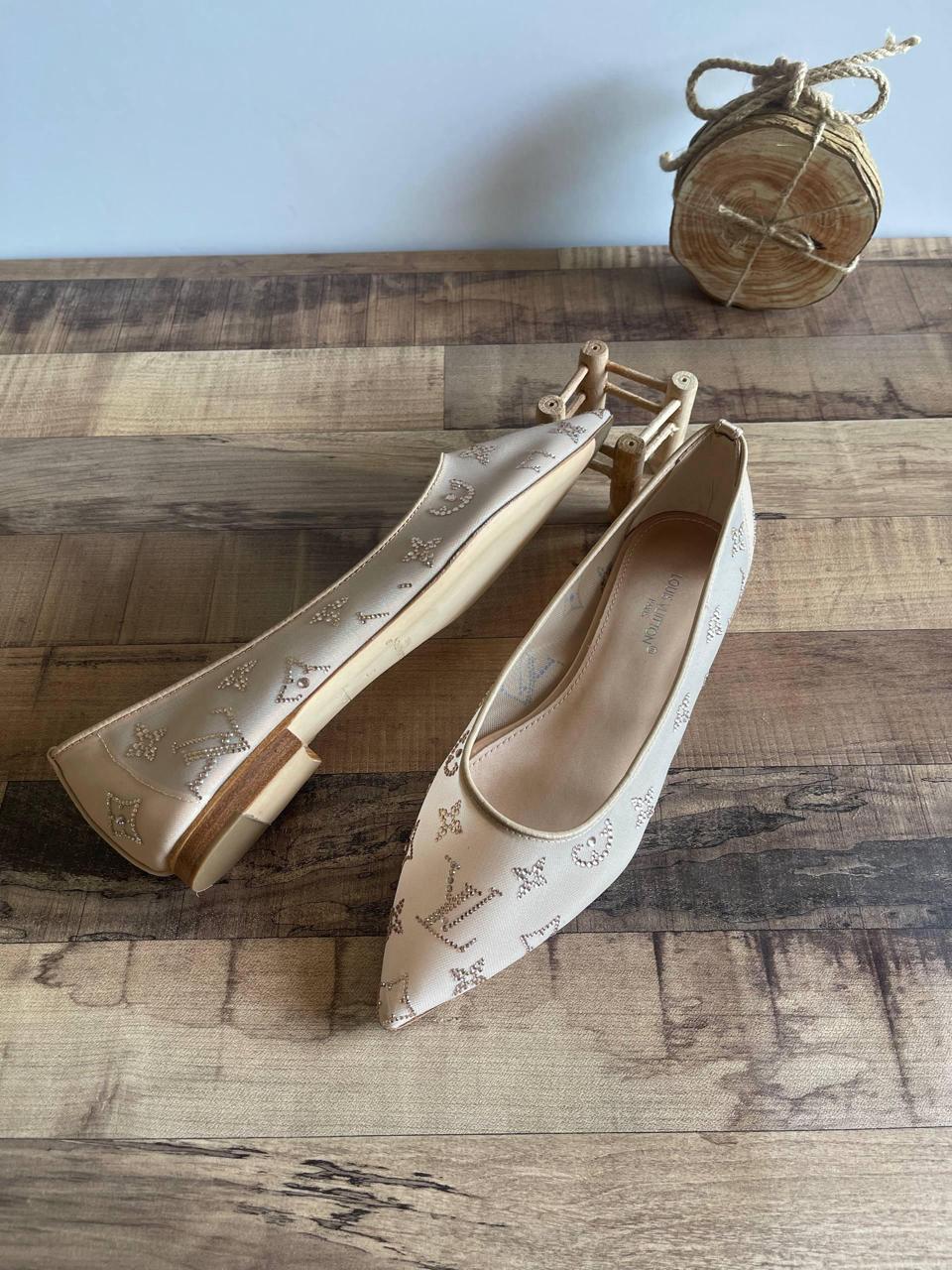 Lv ballerina- flat heels