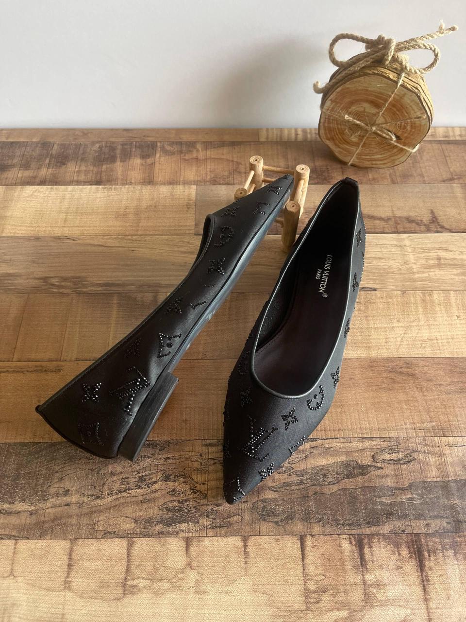 Lv ballerina- flat heels