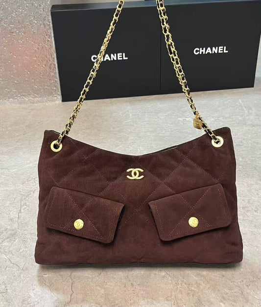 Chanel bag tote