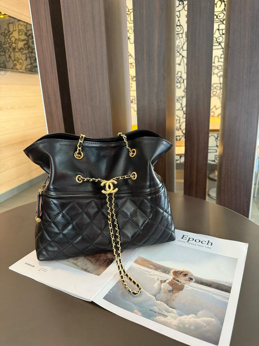 Chanel bag tote