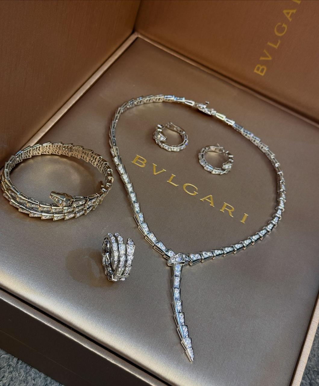Bvlgari jewelry set