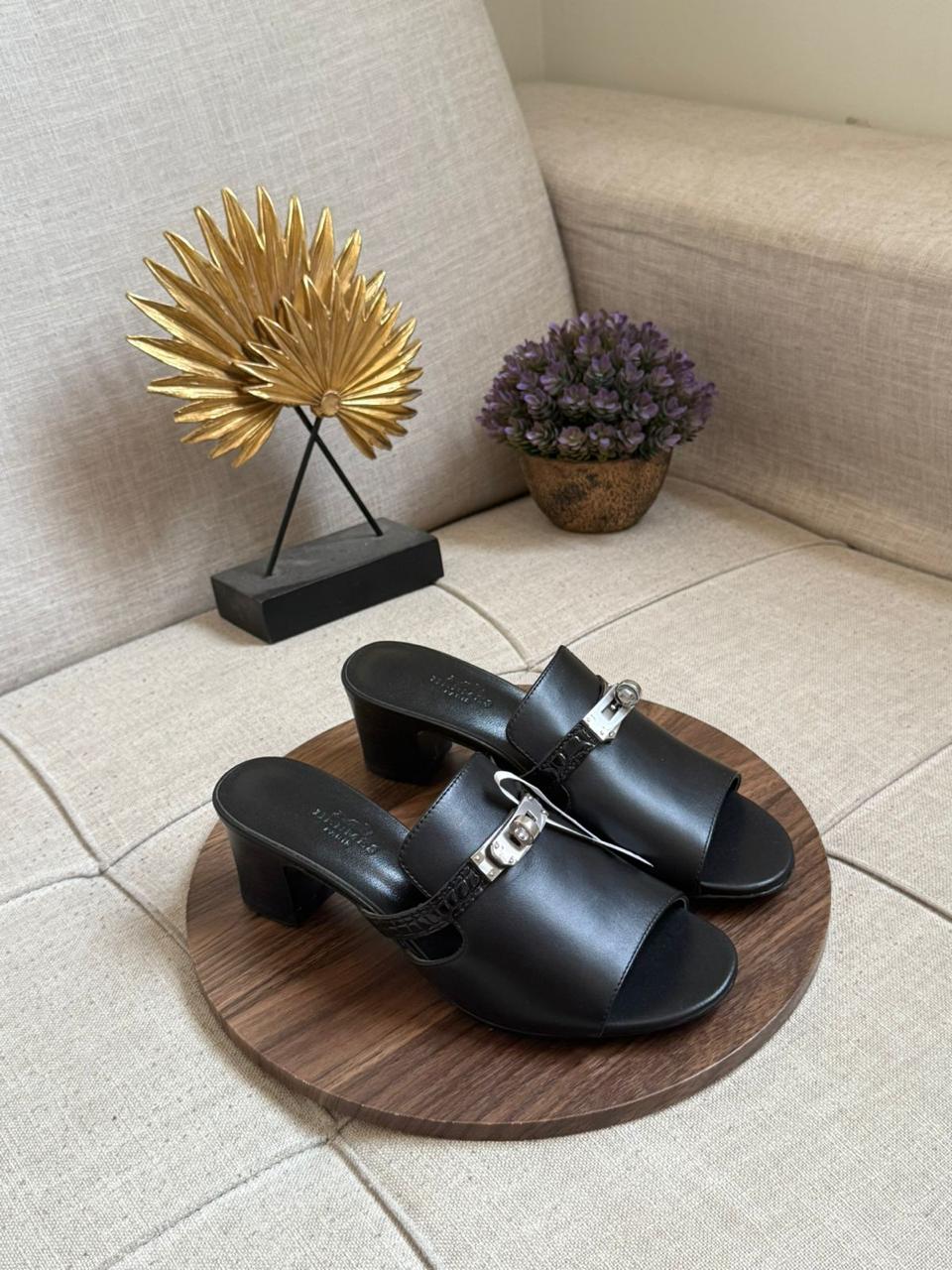 Hermes sandals heels