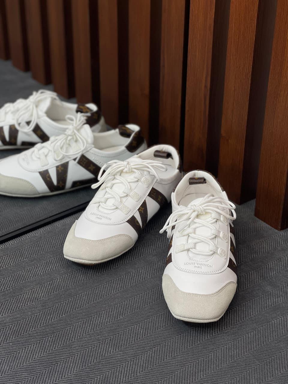 Lv sneakers