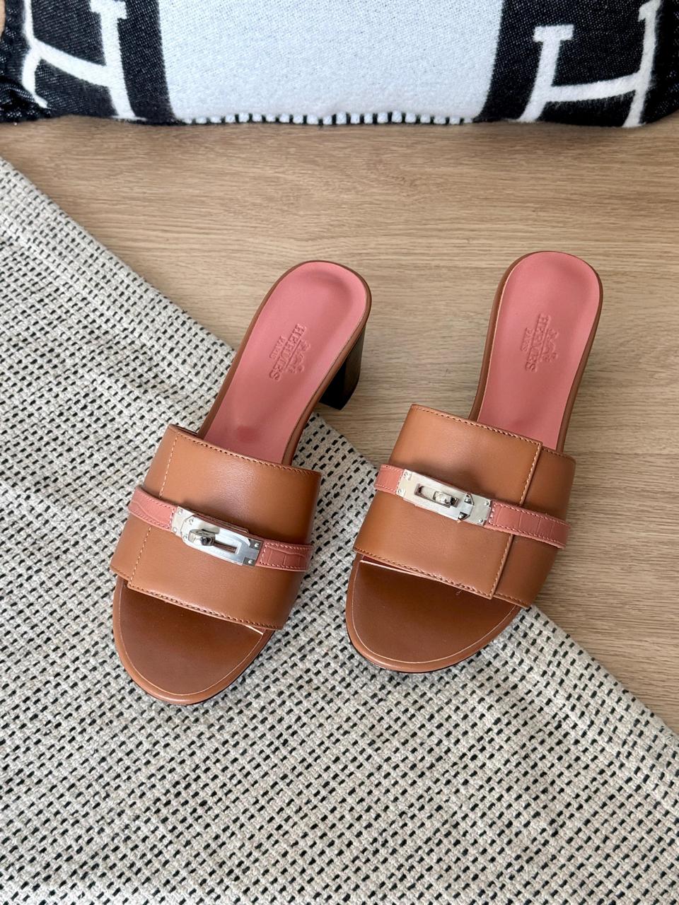 Hermes sandals heels