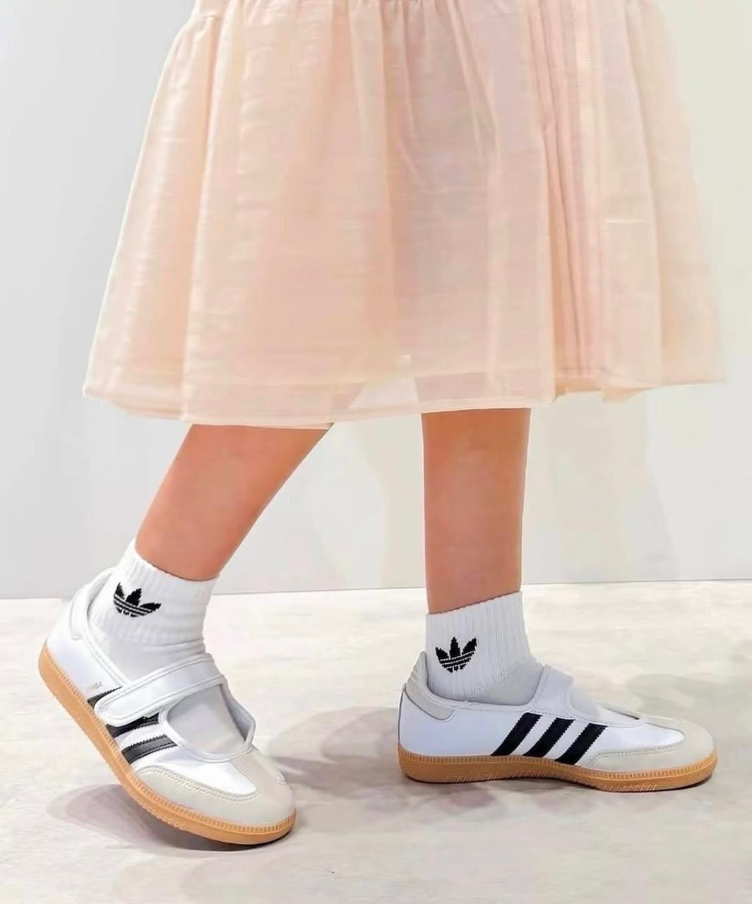 Adidas samba jane sneakers