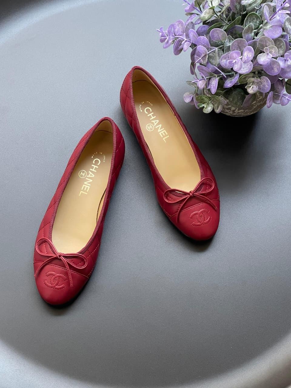 Chanel ballerina red