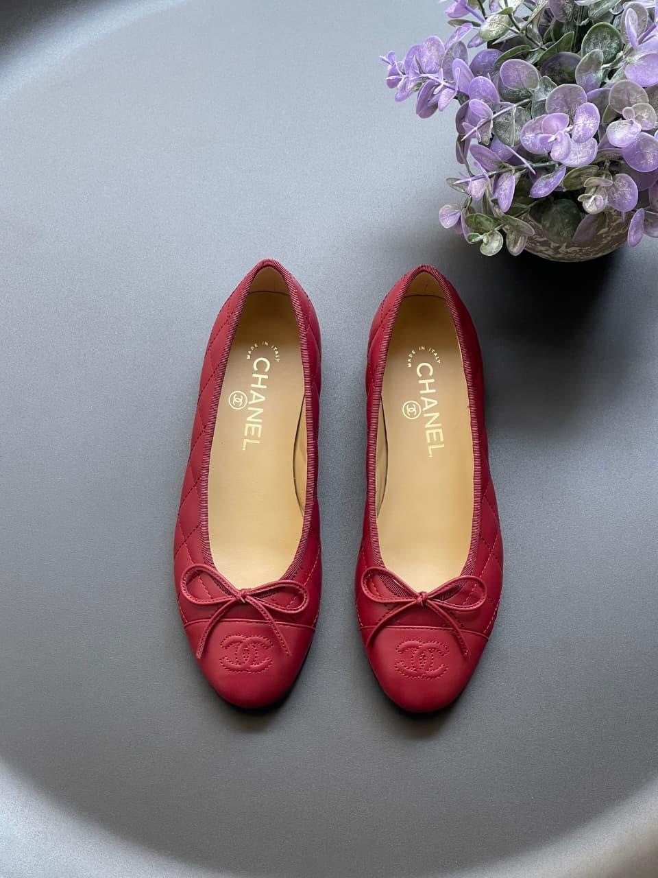Chanel ballerina red