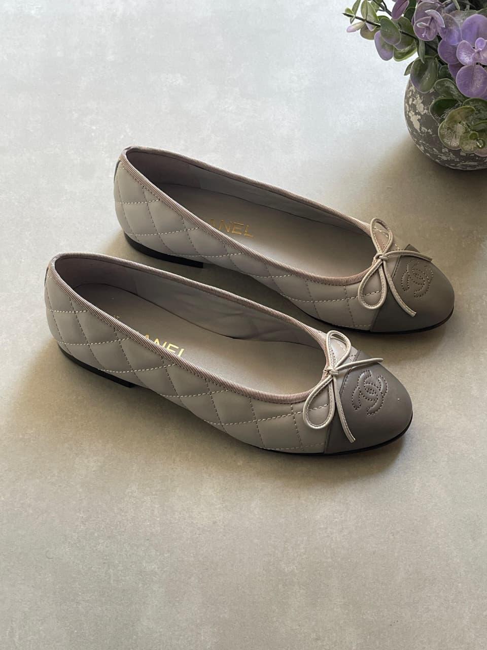 Chanel ballerina grey and beige