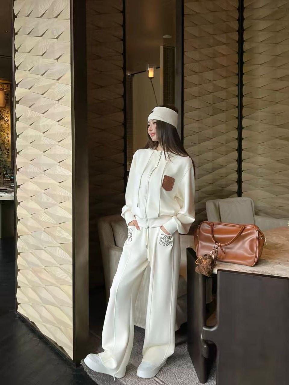 Loewe tracksuit