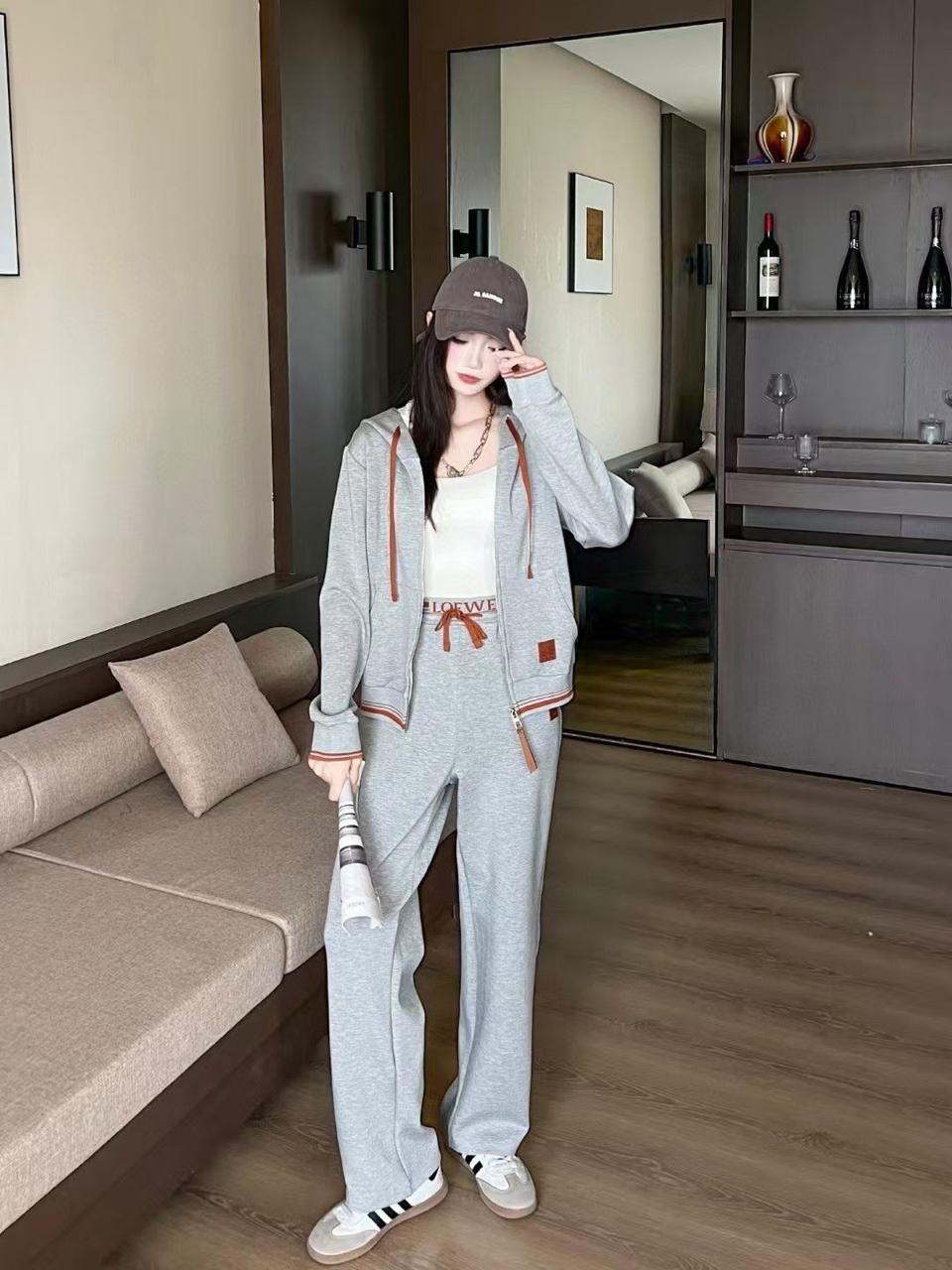 Loewe tracksuit