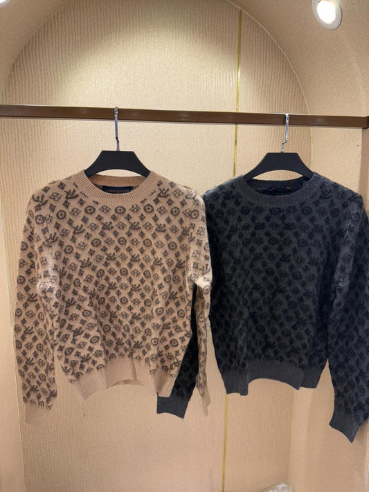 Lv sweater