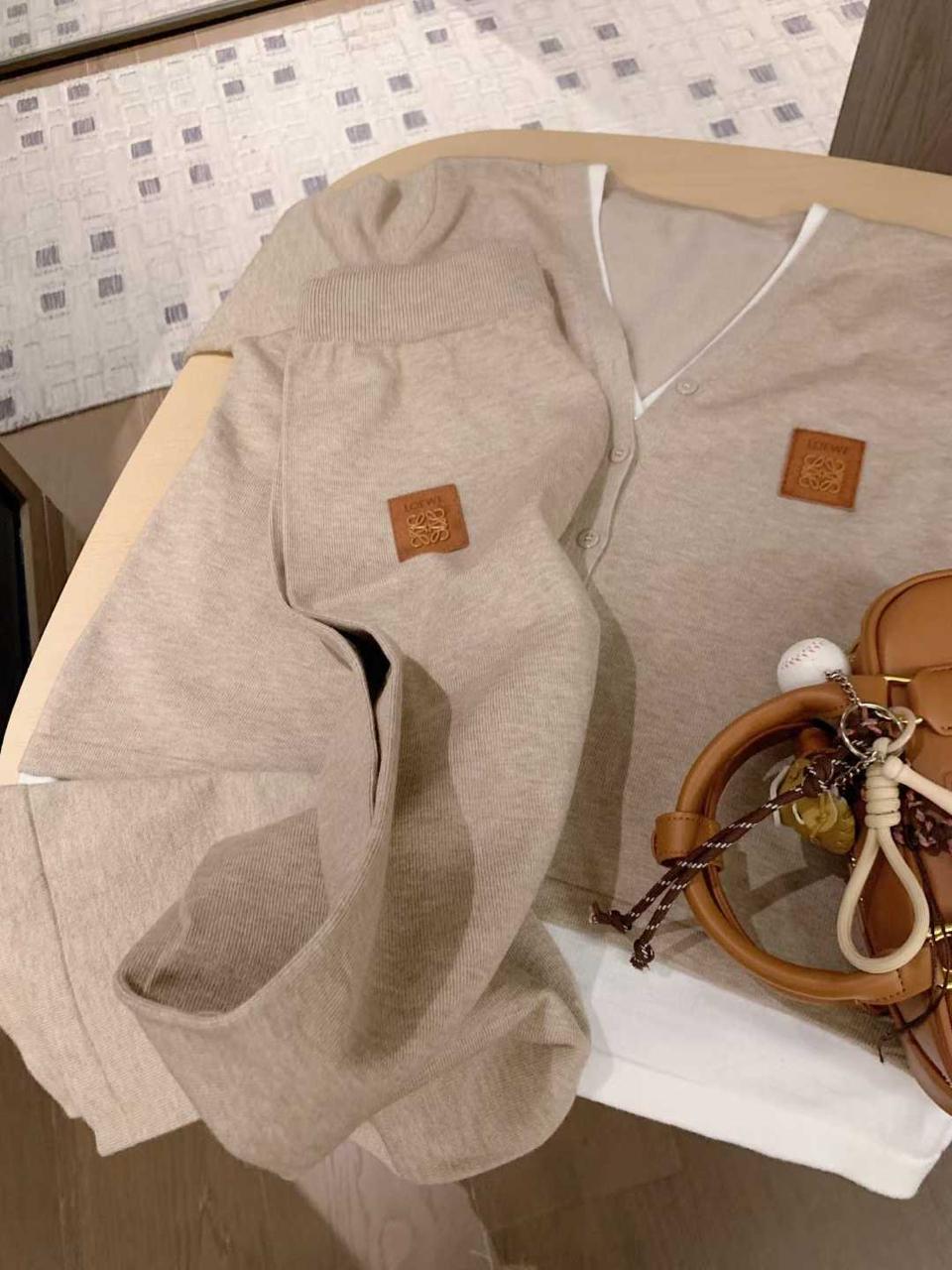 Loewe tracksuit