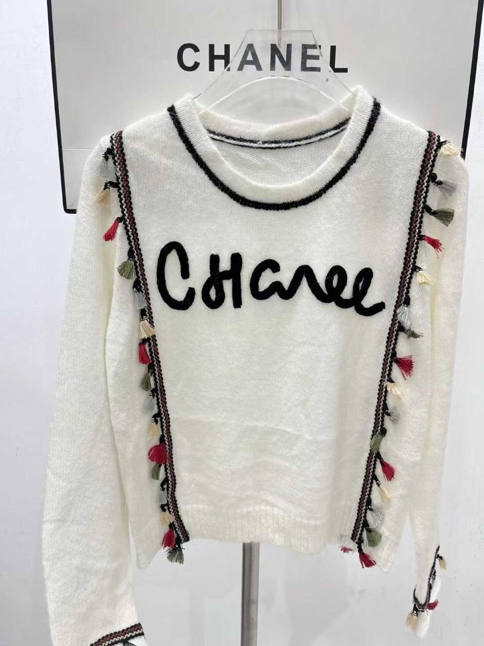 Chanel sweater