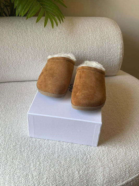 Alo mules with fur
