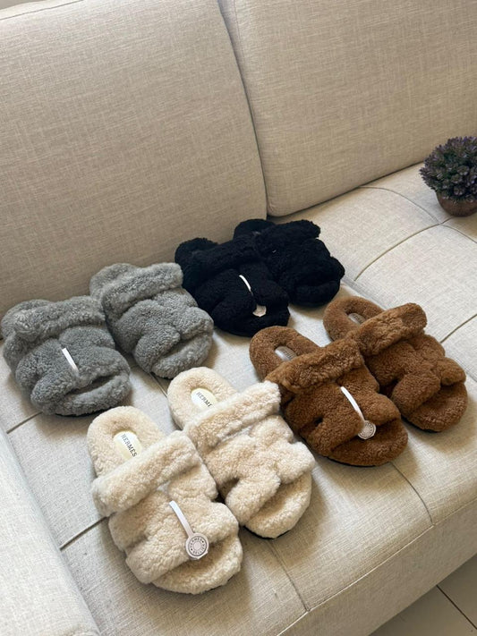 Hermes slippers chypre with fur