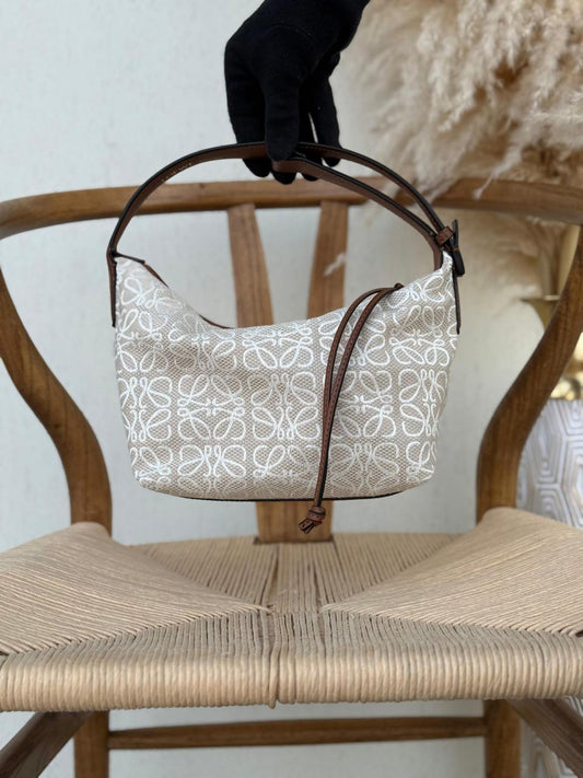 Loewe bag 21 cm