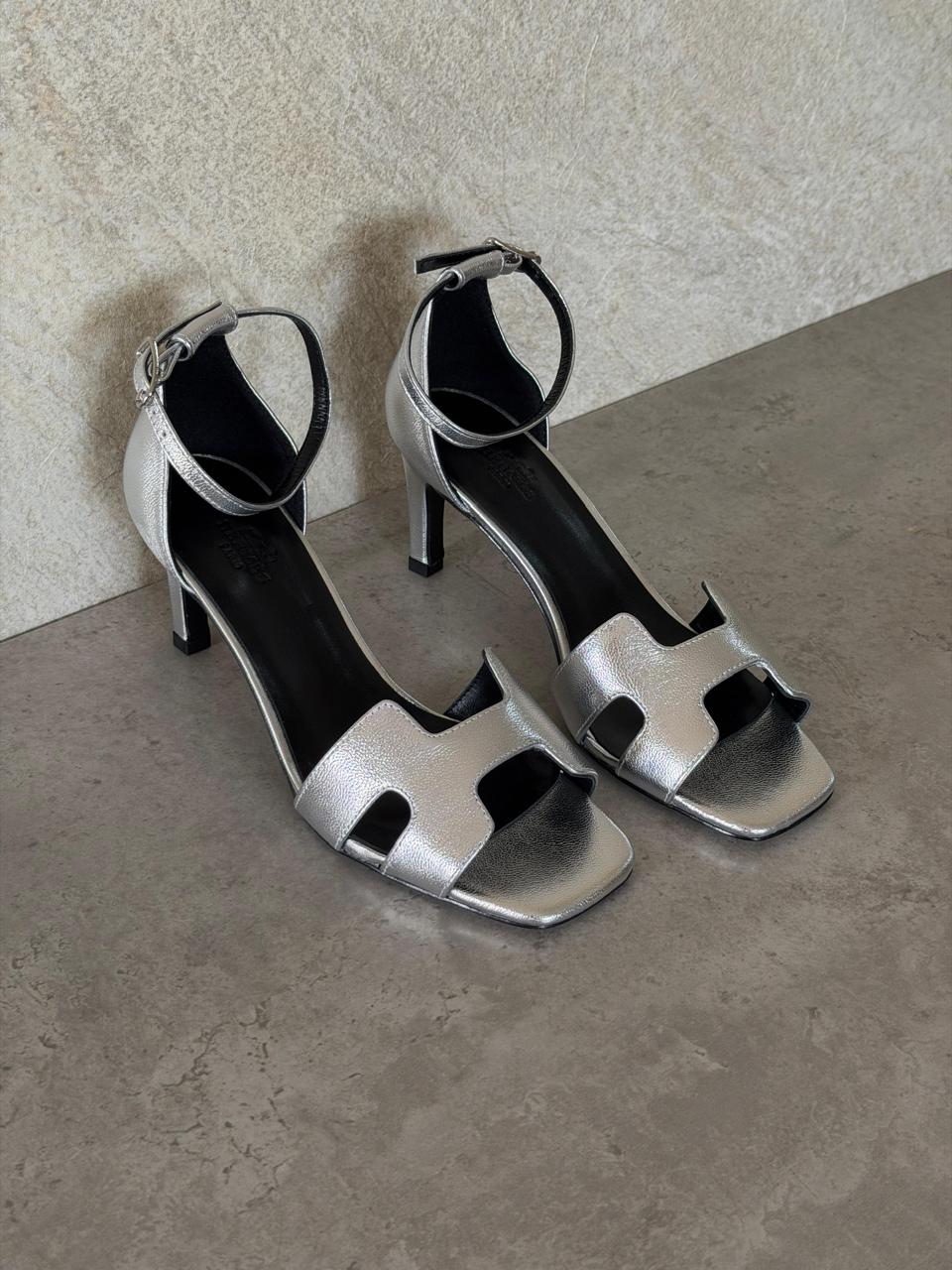 Hermes sandals heels