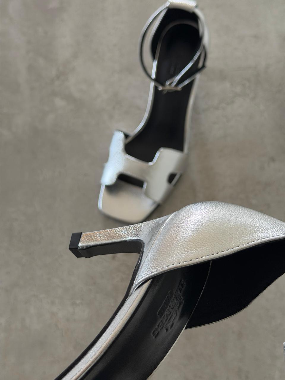 Hermes sandals heels