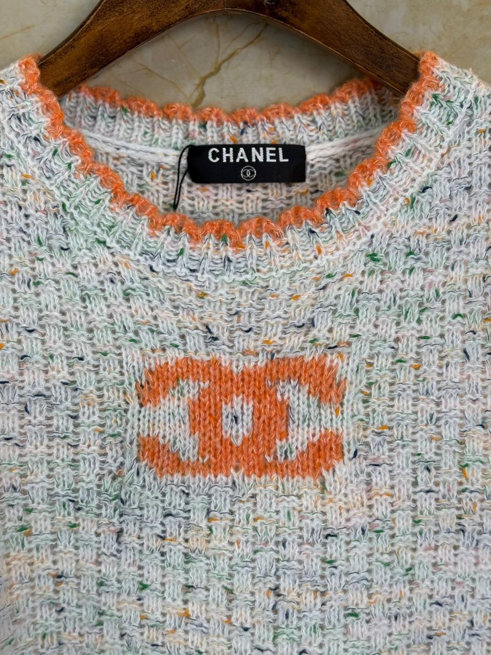 Chanel top