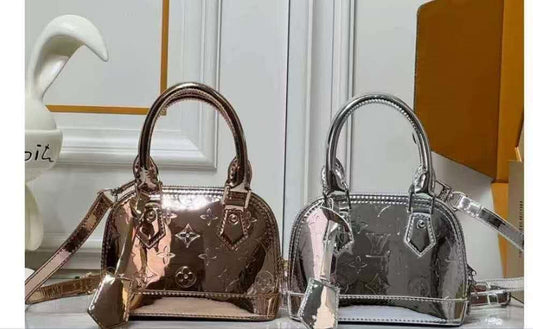Lv bag mini alma