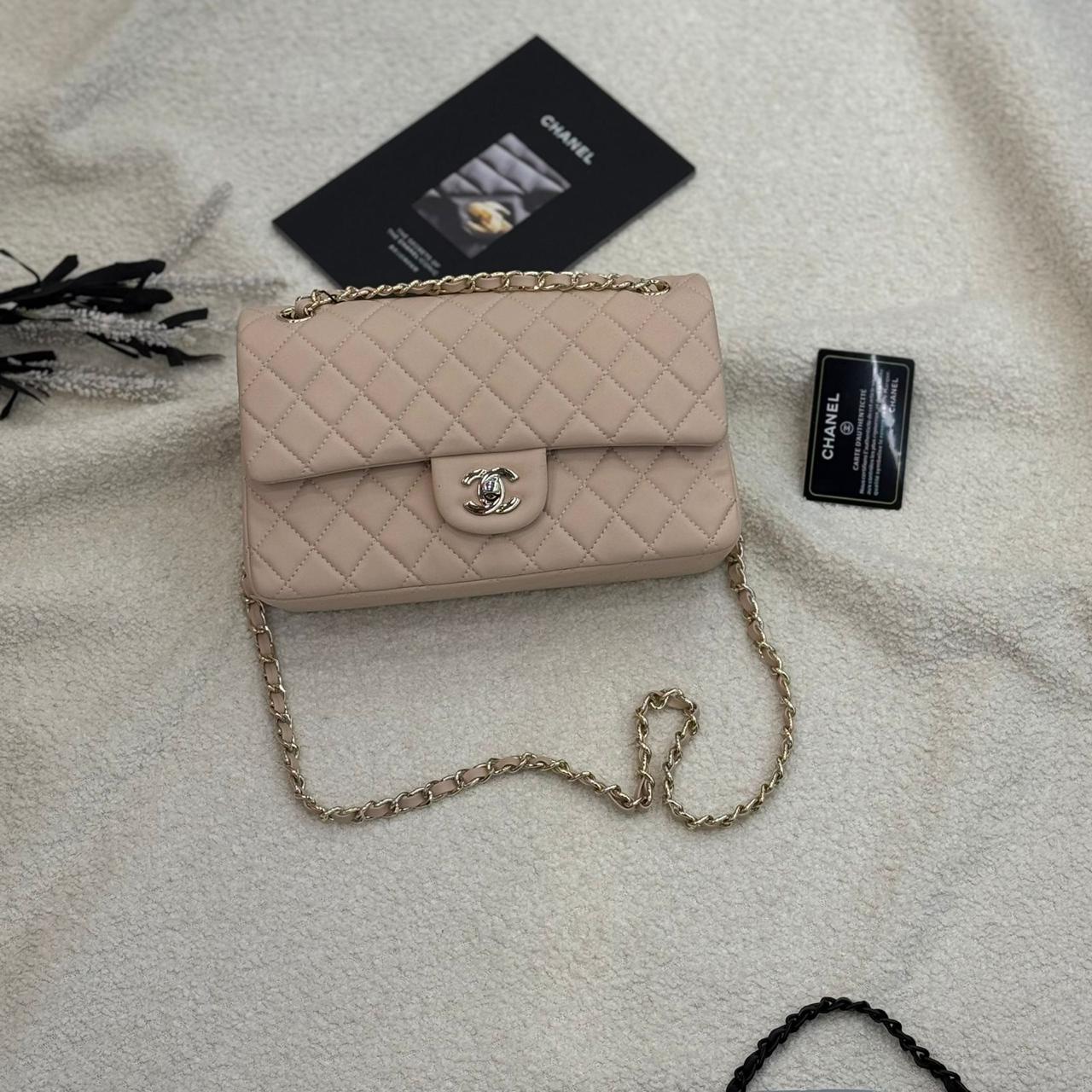 Chanel bag - silver hardware 25 cm
