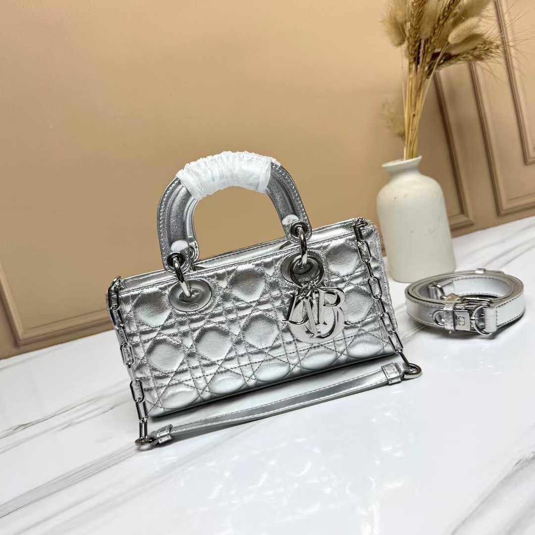 Dior bag