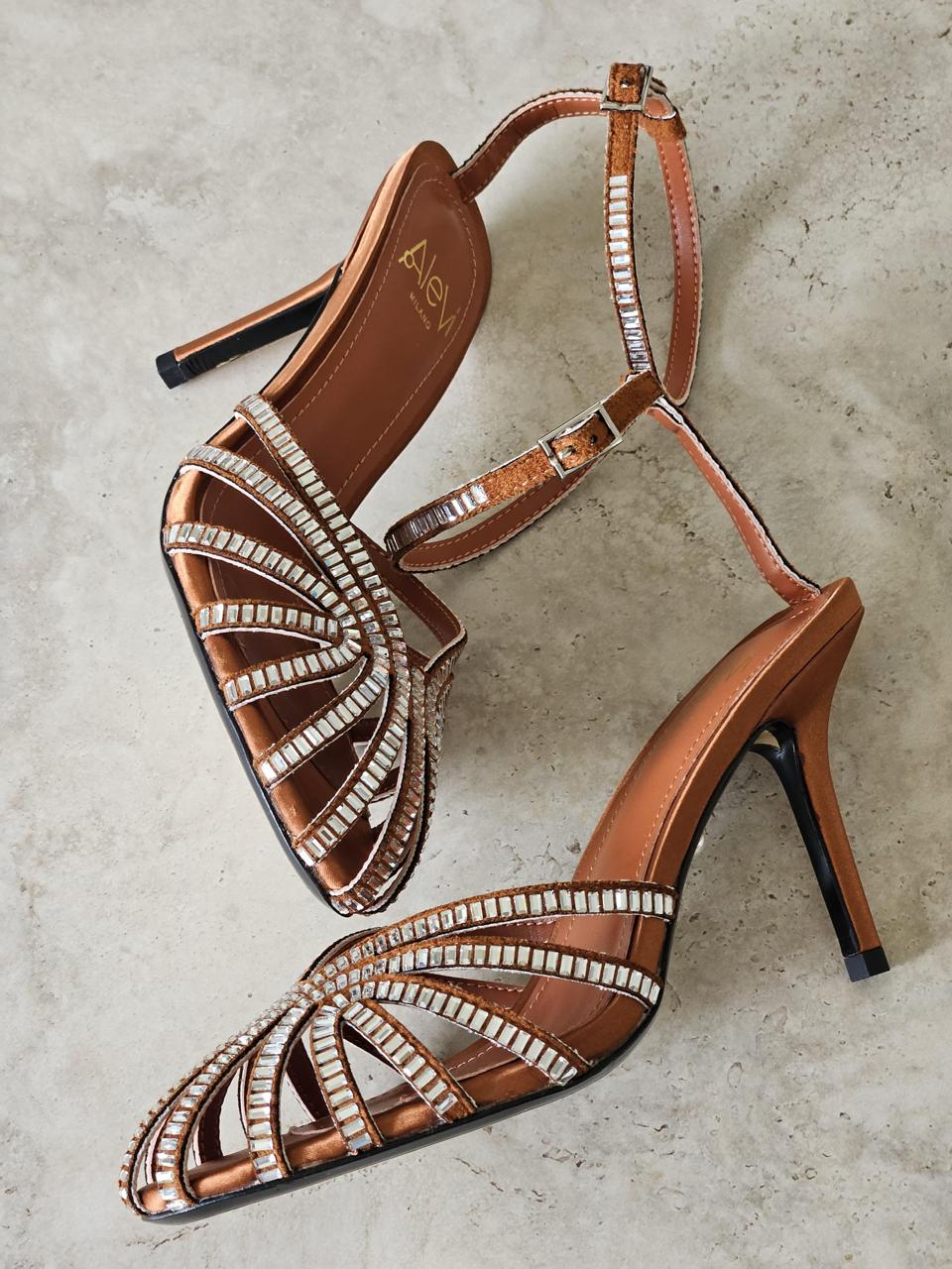 Alevi sandals heels