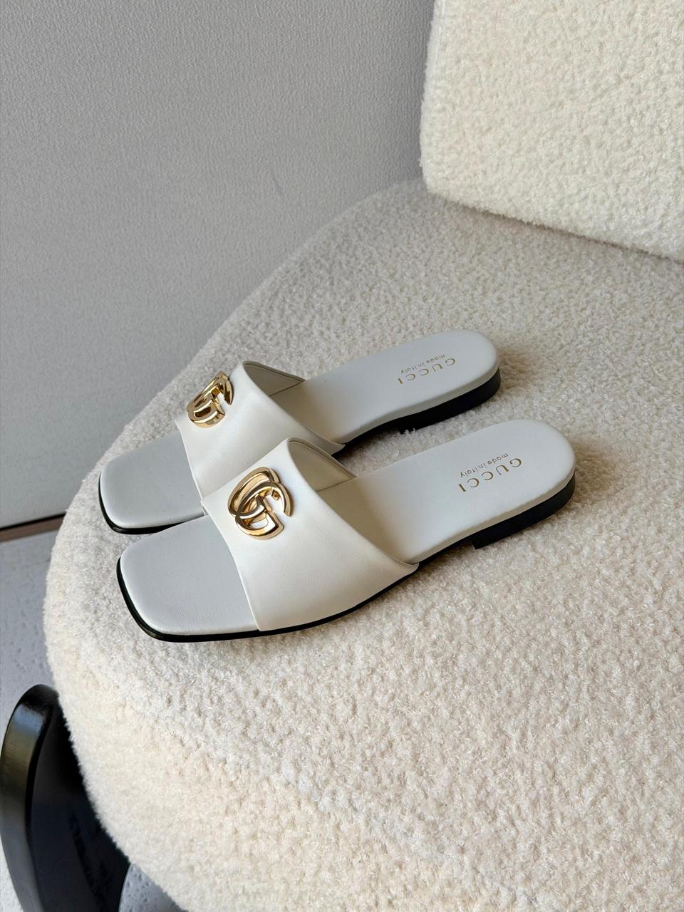 Gucci slippers