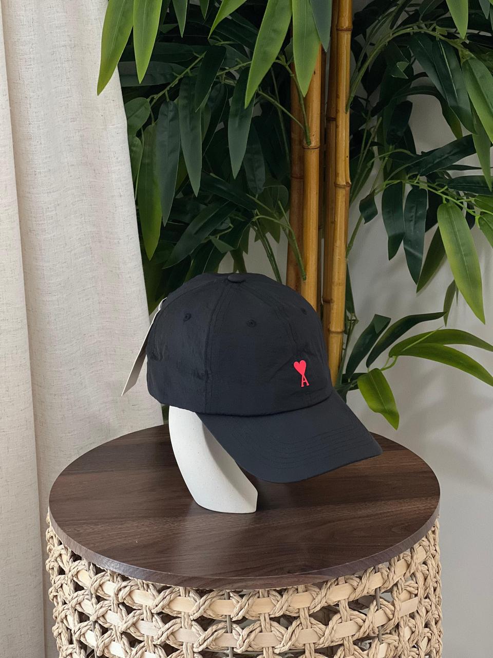 Ami paris cap